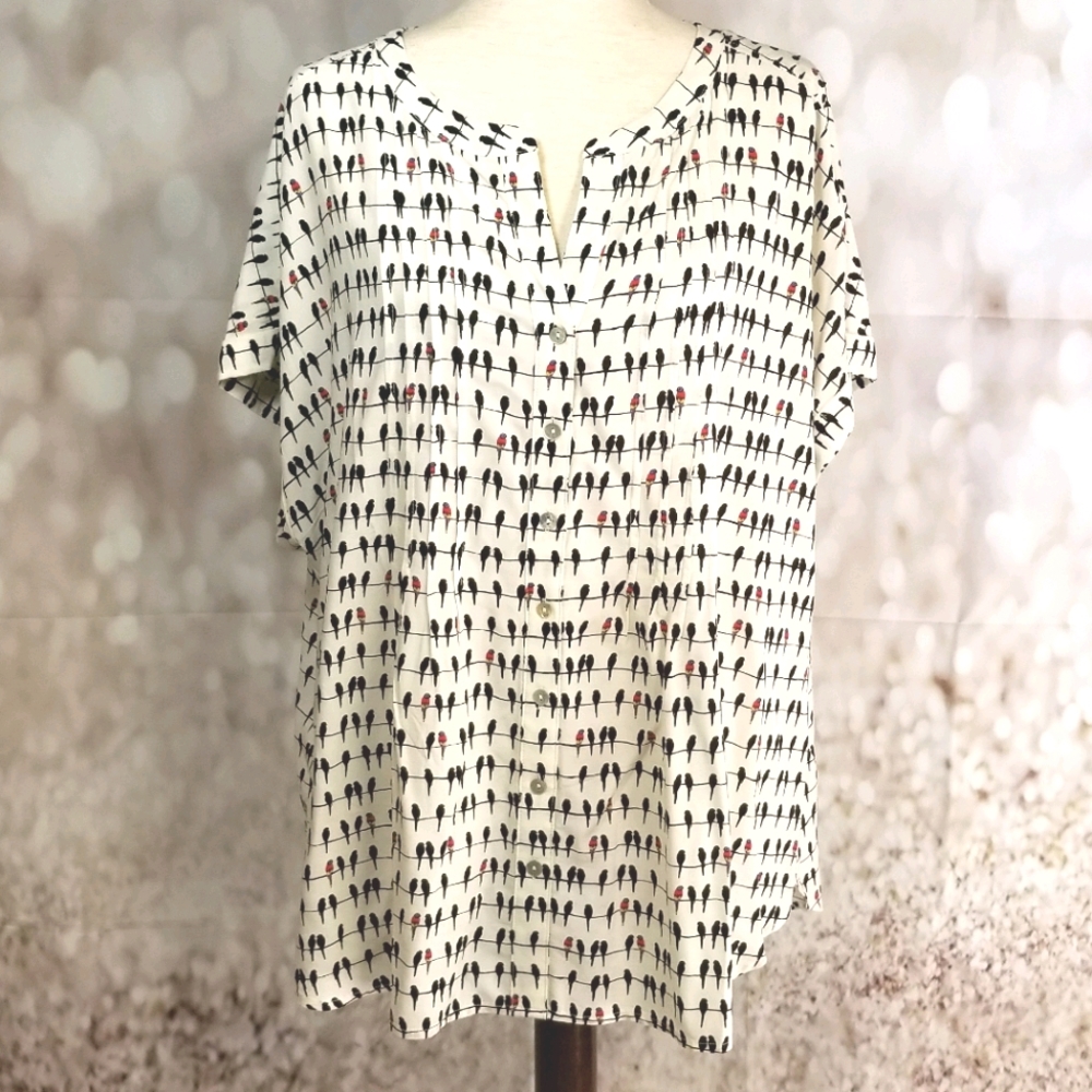 Jane and Delancey plus 1X white parrot bird top